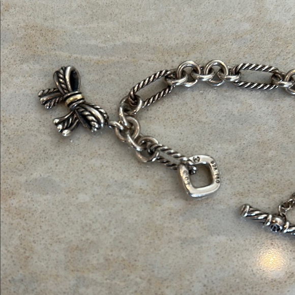 David Yurman Bracelet with Bow Charm - Picture 3 of 5